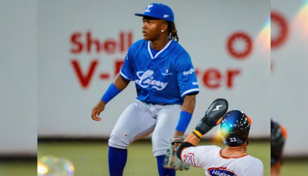 Tigres del Licey blanquean 3-0 a los Toros del Este con pitcheo dominante